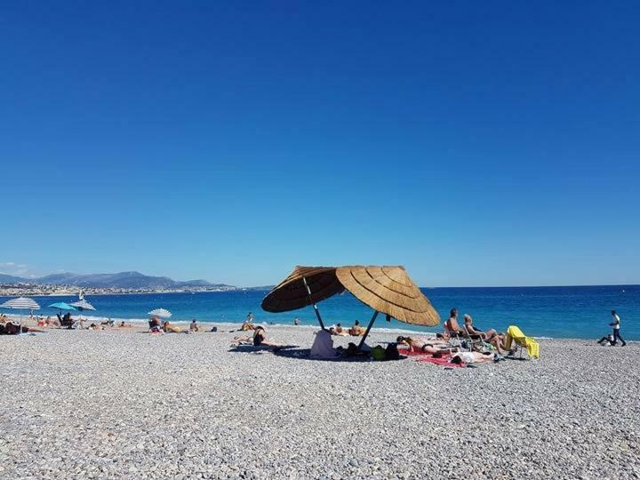 Апартаменты Dream French Riviera - Fame Marina Baie Des Anges Вильнёв-Лубе Экстерьер фото